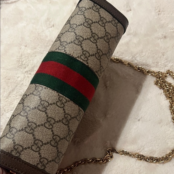 Gucci Beige and Brown GG Supreme Pouch - Picture 3 of 5